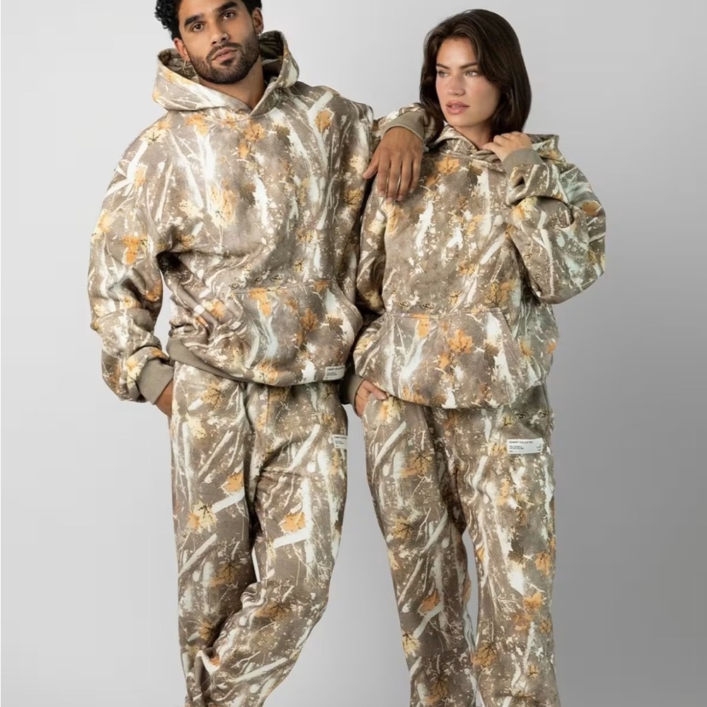 COMFRT Brand Camo Sweatpants